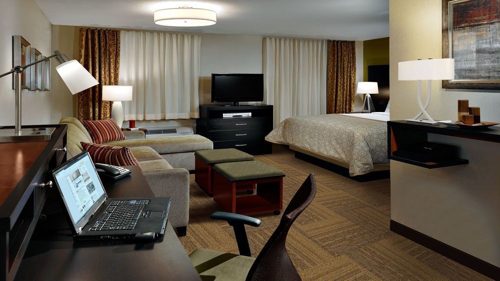 Staybridge Suites Corona South By Ihg מראה חיצוני תמונה