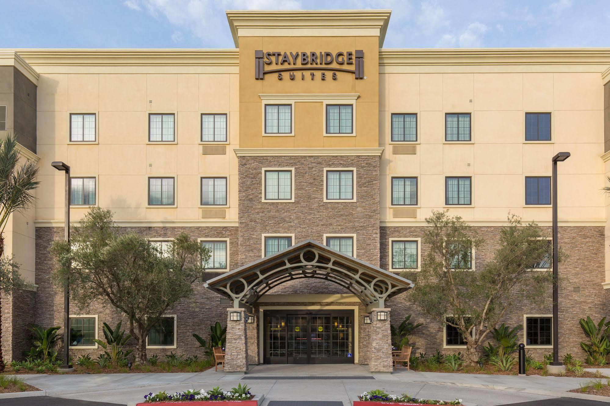 Staybridge Suites Corona South By Ihg מראה חיצוני תמונה